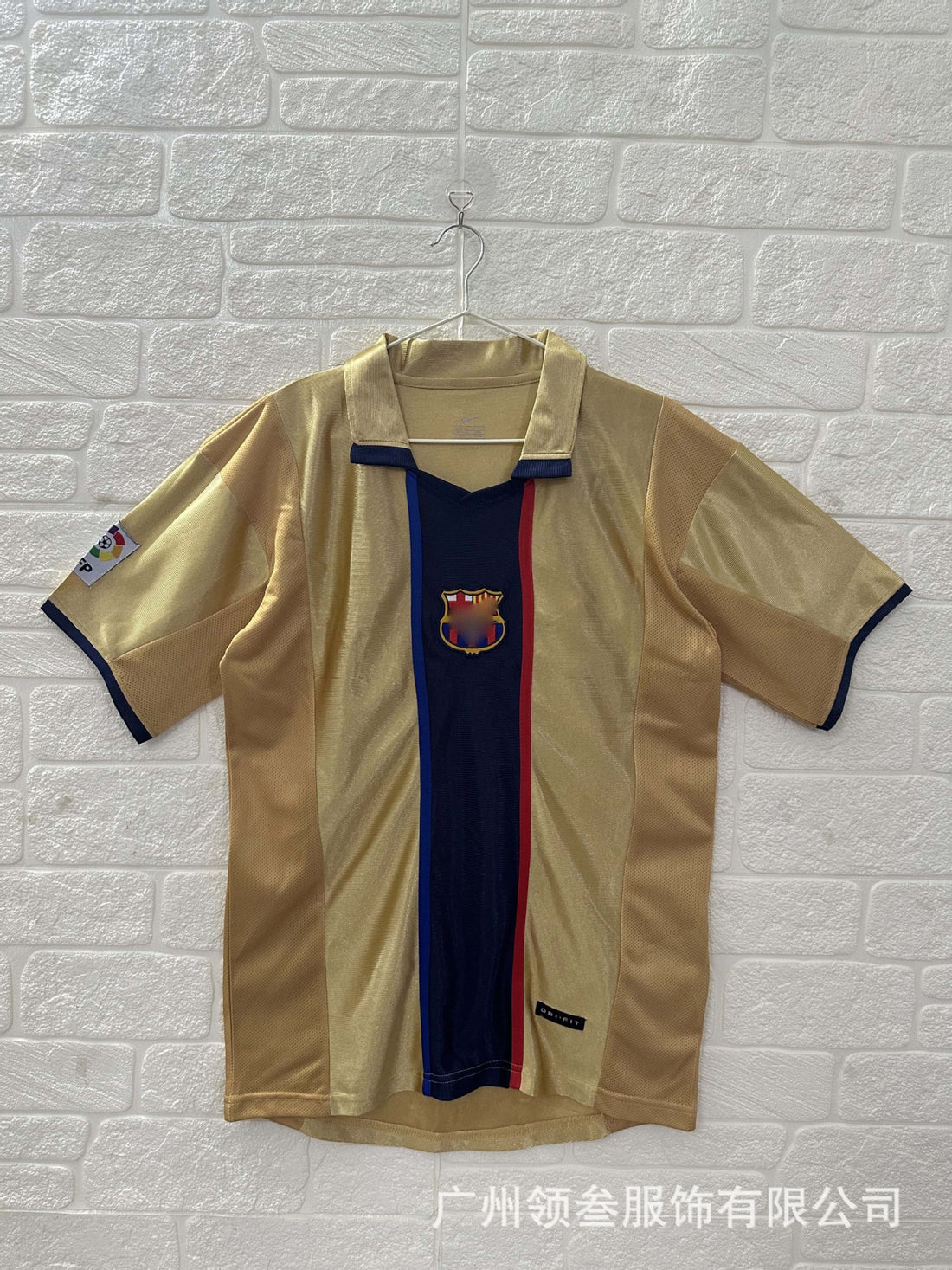 FC Barcelona away 03/04