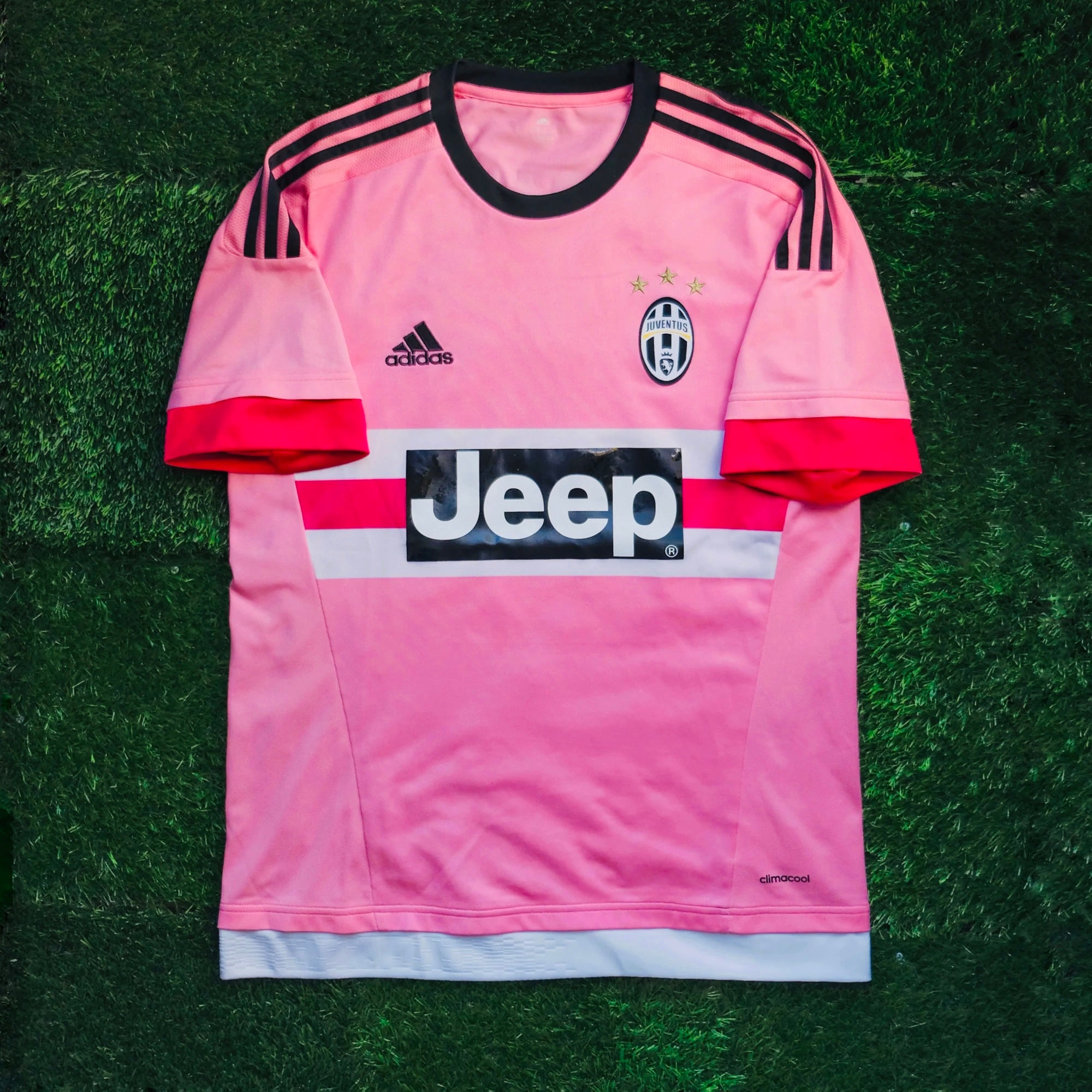 Juventus Away 15/16