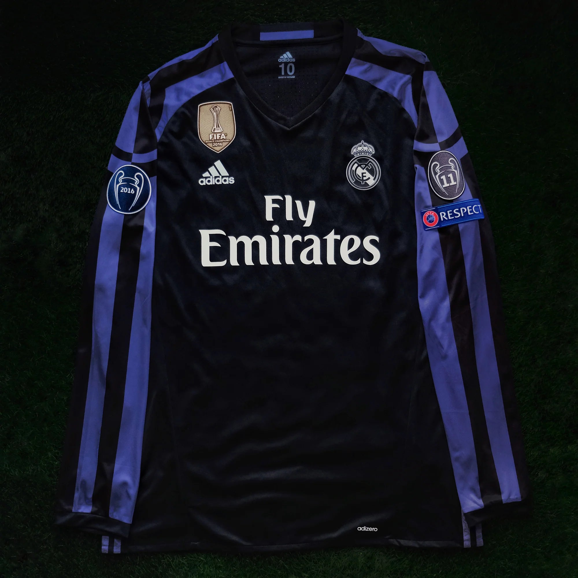 Real Madrid  two visitors 16/17