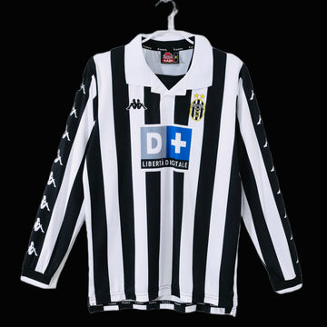Juventus Home 99/00